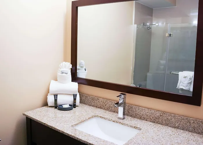 Center, An Ascend Collection Member Hotel